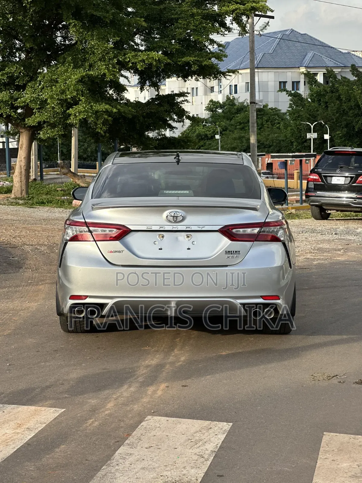 Toyota Camry 2018 Silver