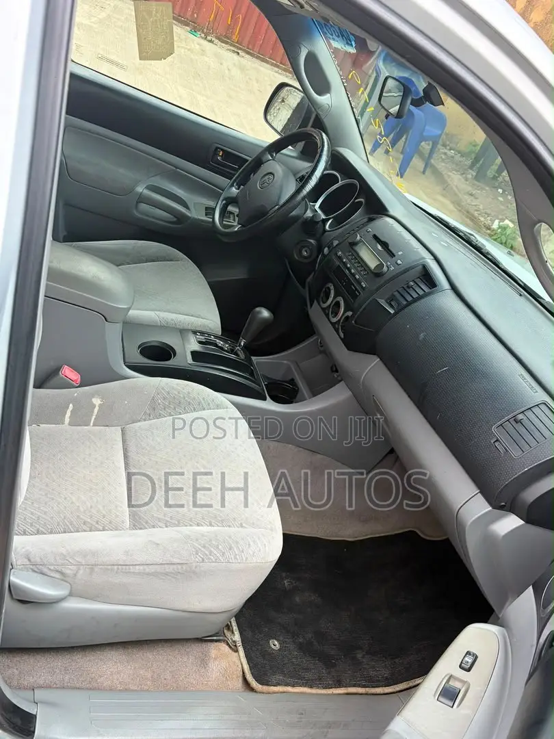 Toyota Tacoma 2007 Silver