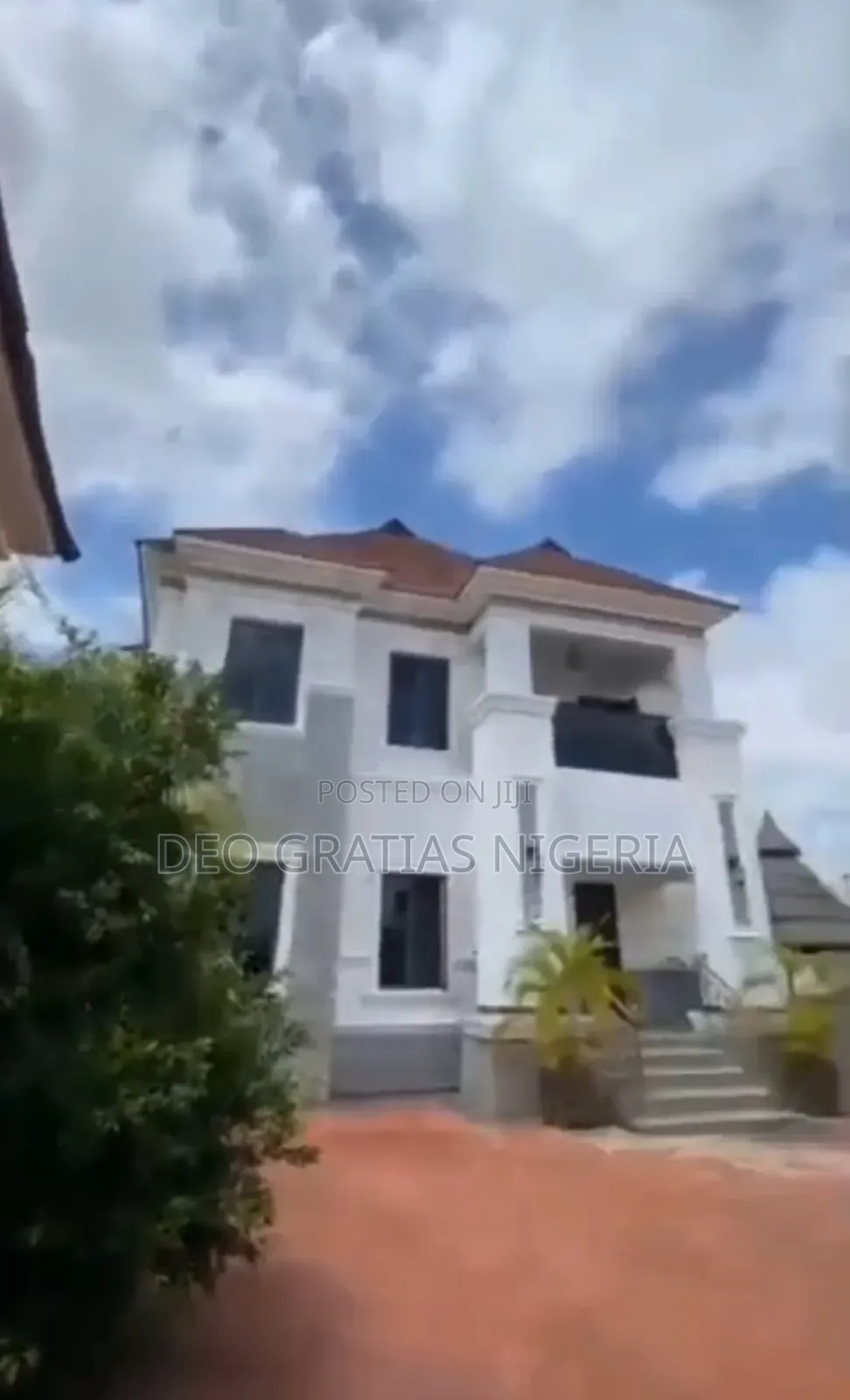 4bdrm Duplex in Estate, FHA for sale