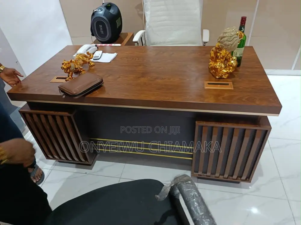Modern Luxury Executive Office Desk, Without Chair