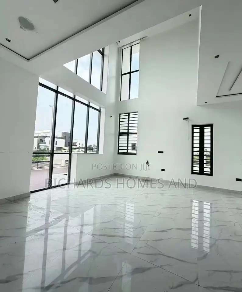 5bdrm Duplex in VGC / Ajah for sale