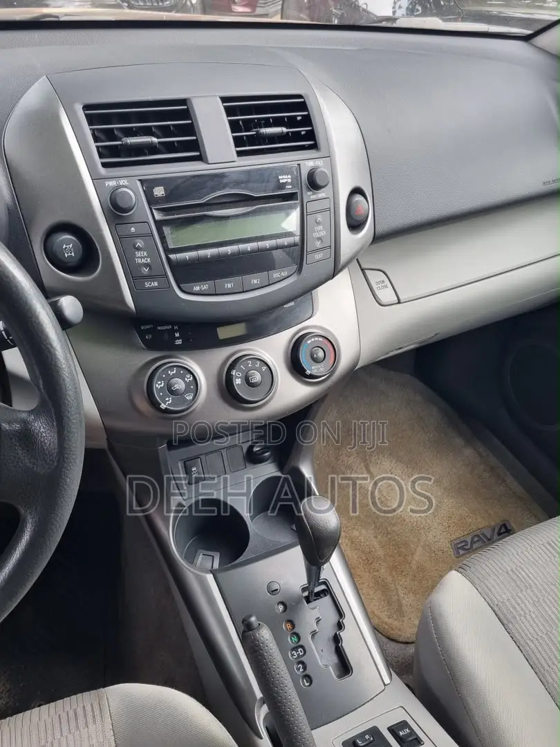 Toyota RAV4 2010 Black
