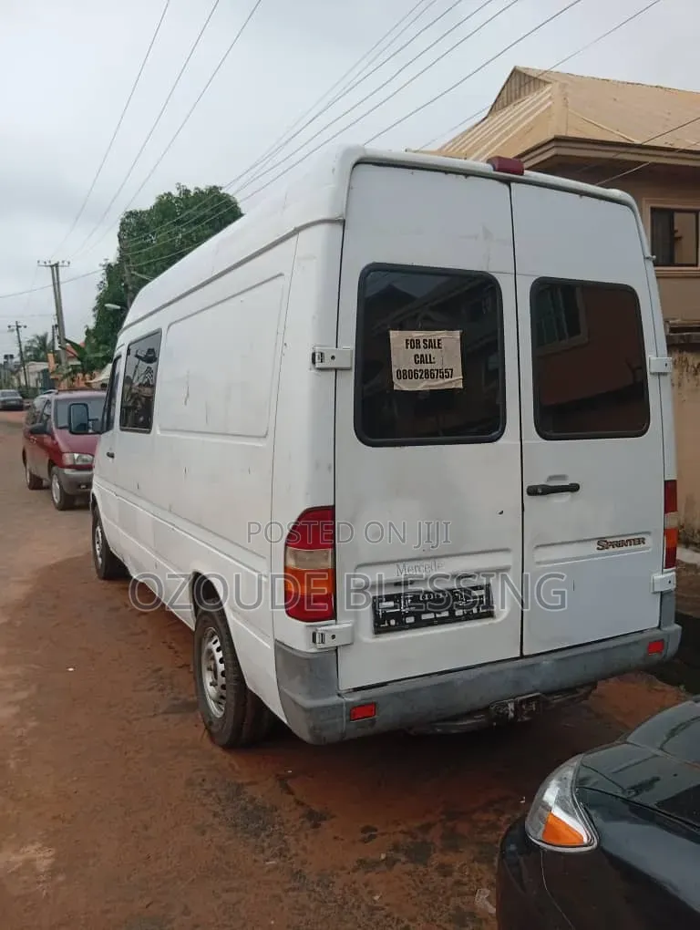 Mercedes-Benz Sprinter 2006 White