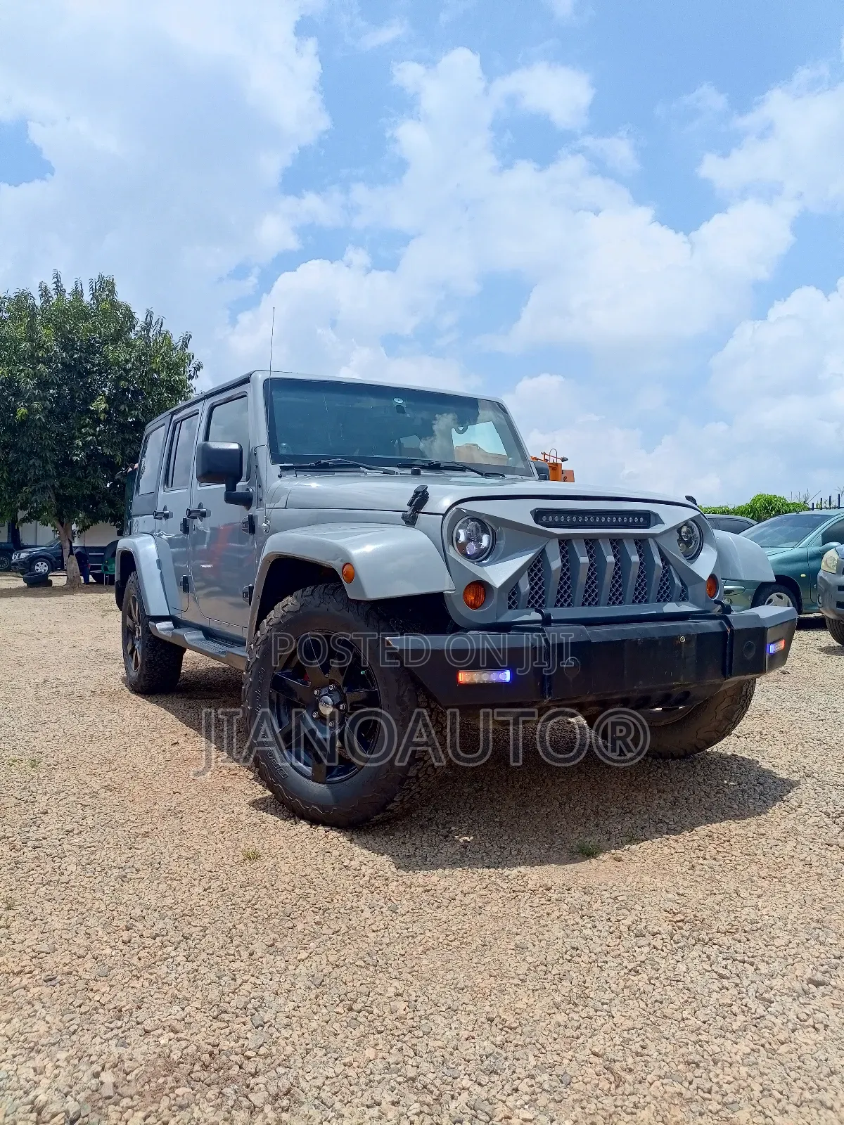 Jeep Wrangler Sahara 2013 Gray