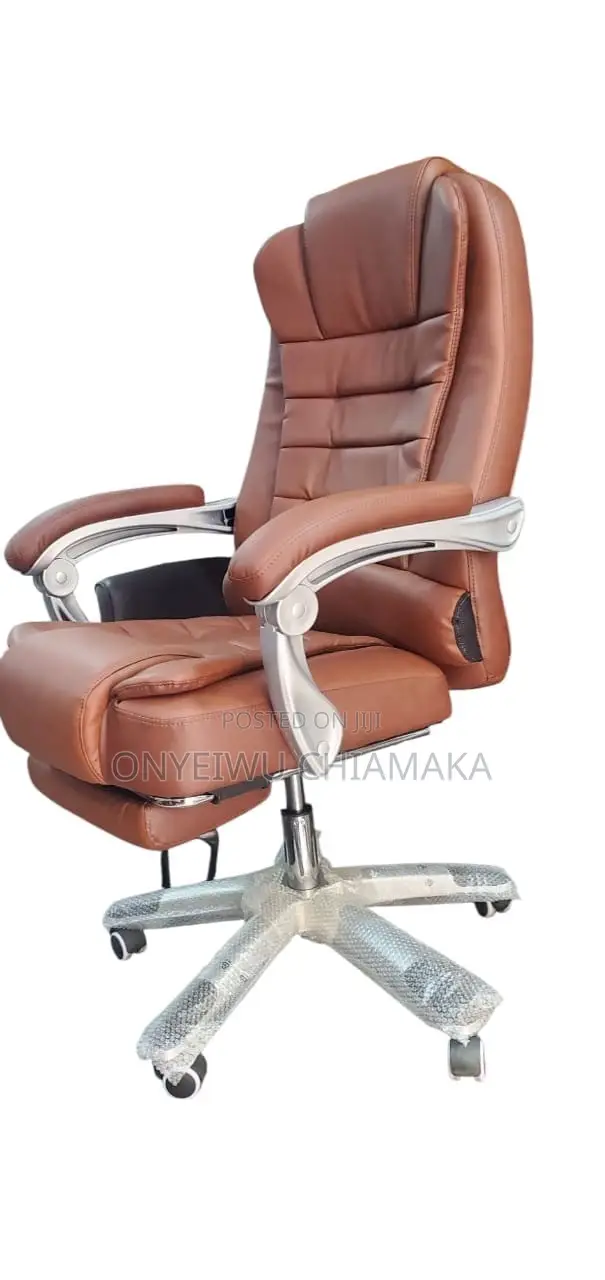 Luxury Full Body Massage Chair With Footrest