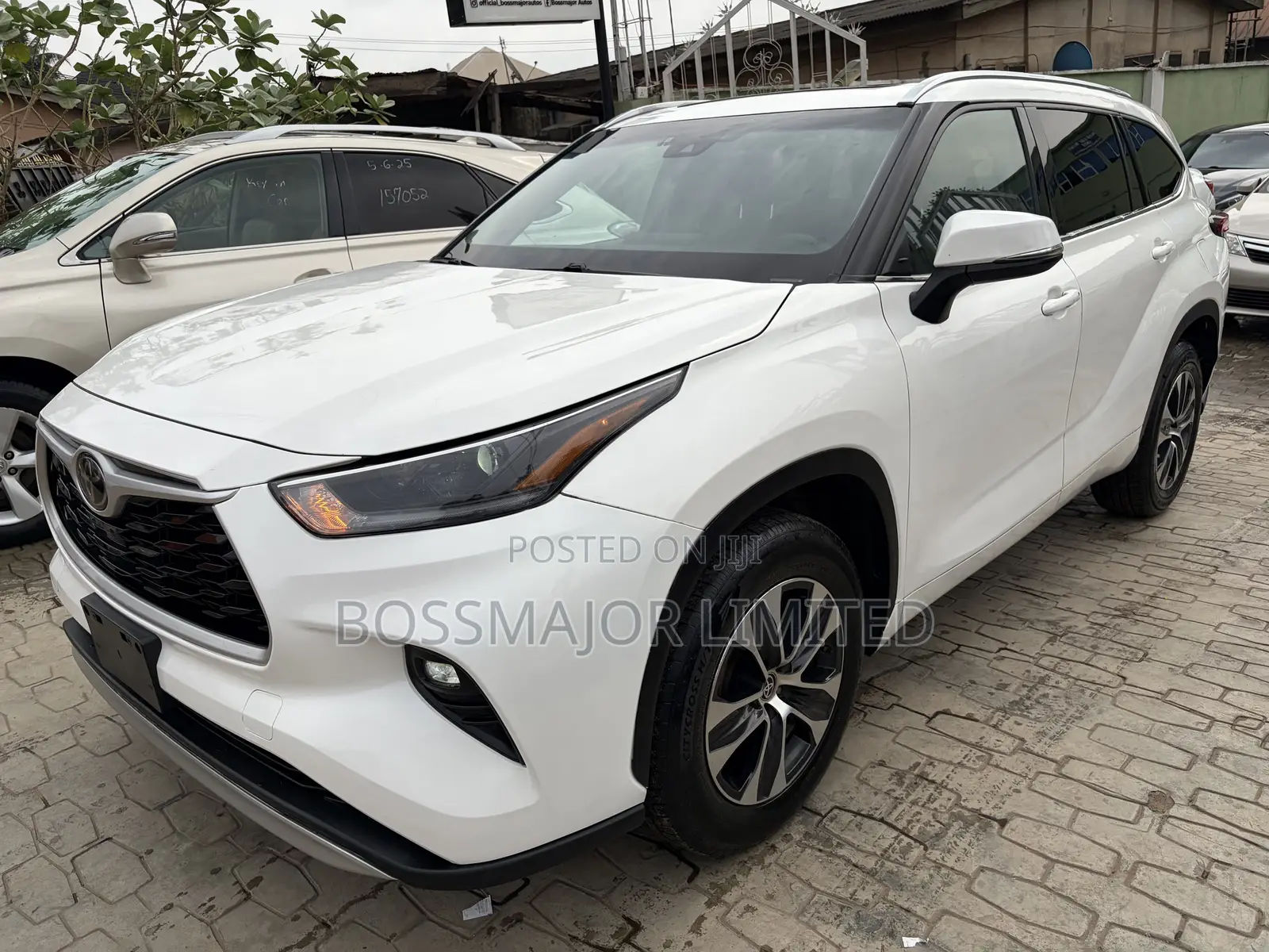 Toyota Highlander XLE 2021 White