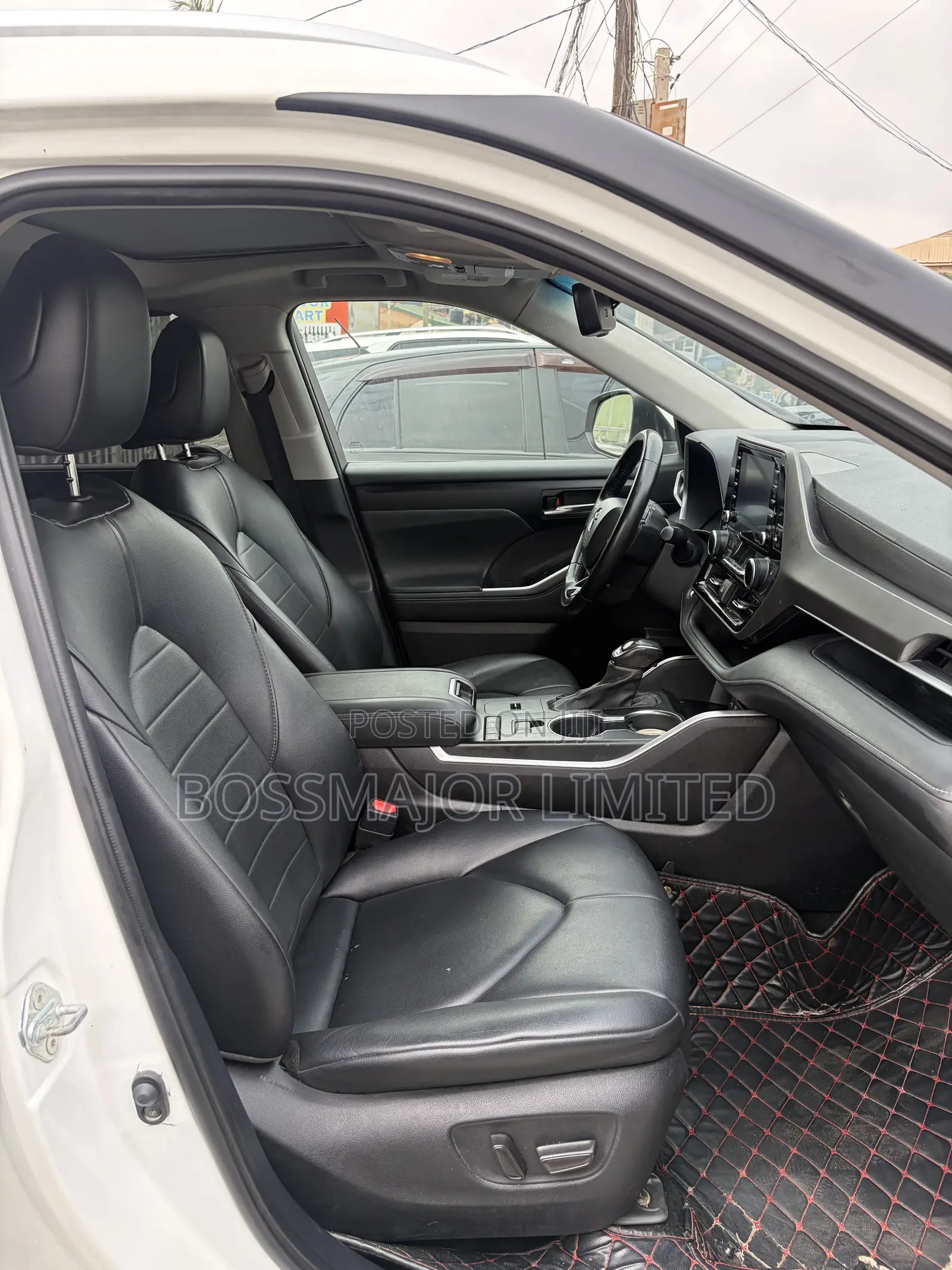 Toyota Highlander XLE 2021 White