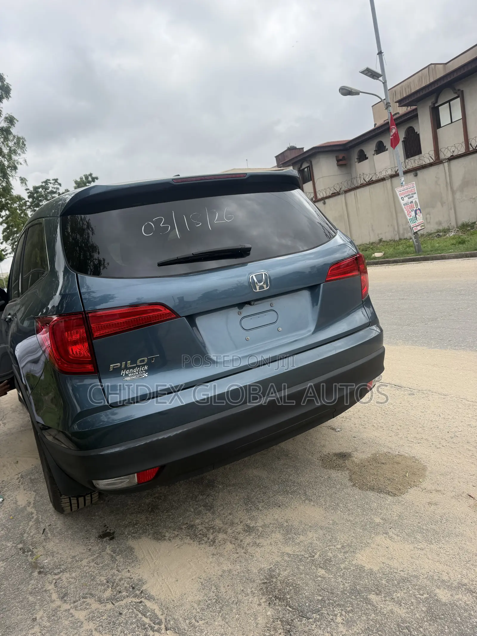 Honda Pilot Touring AWD 2018 Green