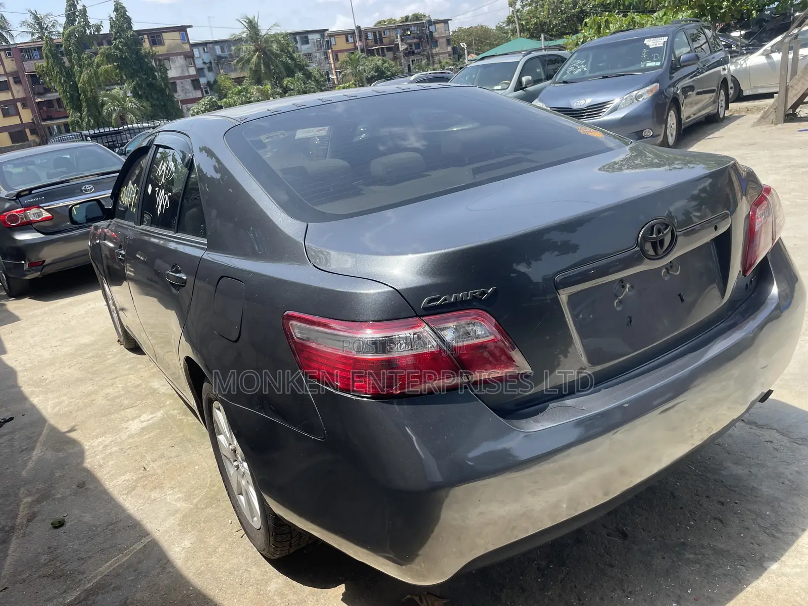 Toyota Camry LE 4dr Sedan (2.4L 4cyl 5A) 2009 Gray