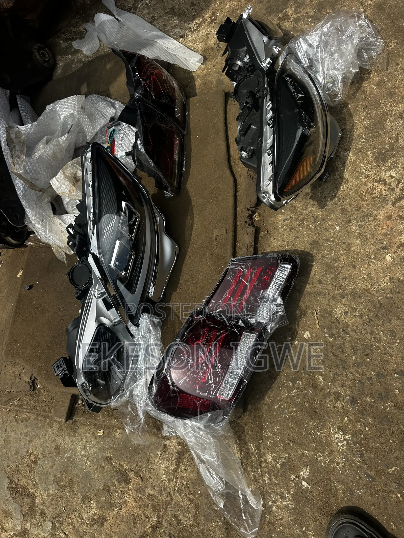 Front and Back Upgrade Light GS300 2006-010