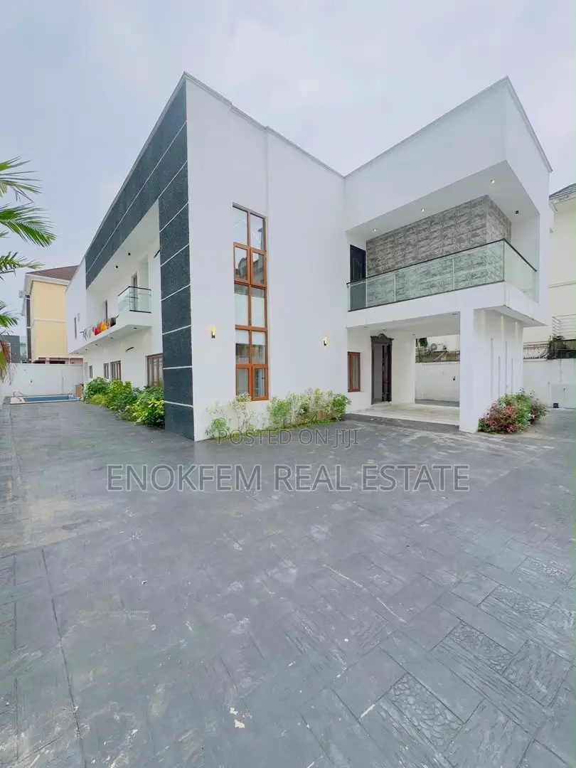 6bdrm Duplex in Lagos State for sale