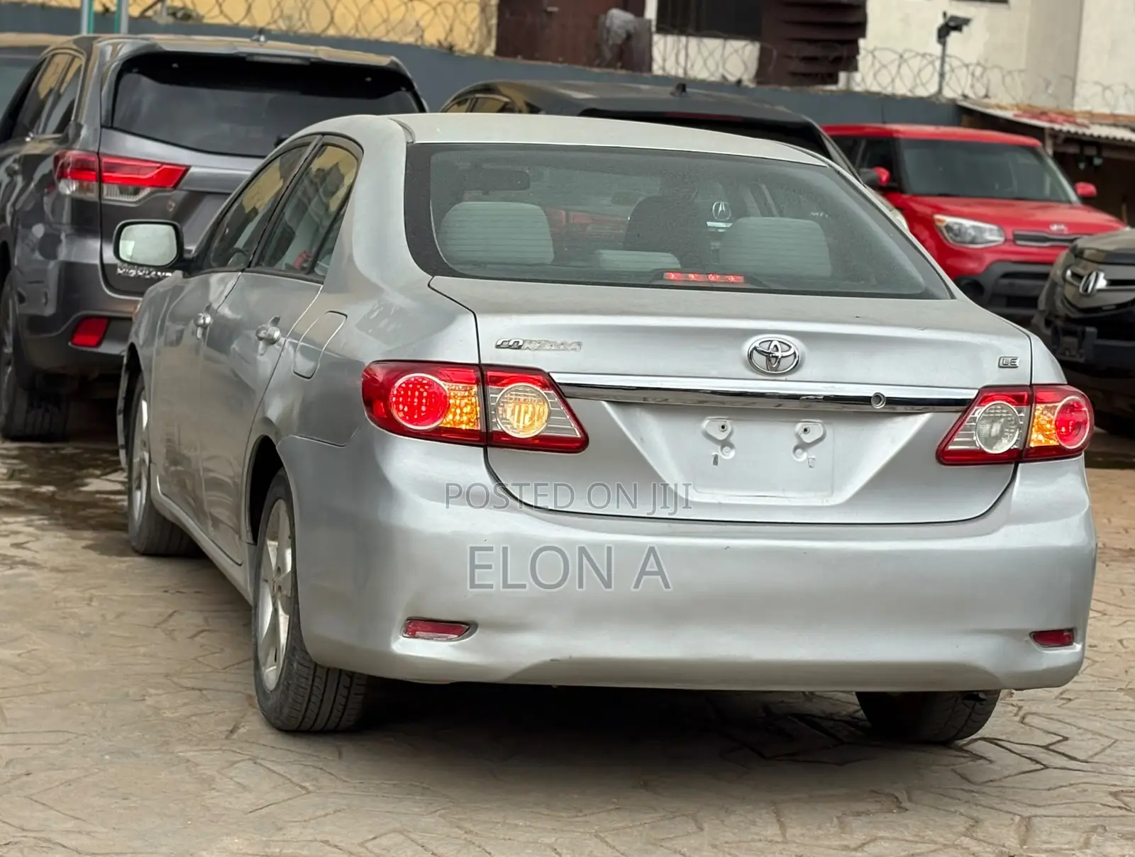 Toyota Corolla L 4dr Sedan (1.8L 4cyl 5M) 2012 Silver