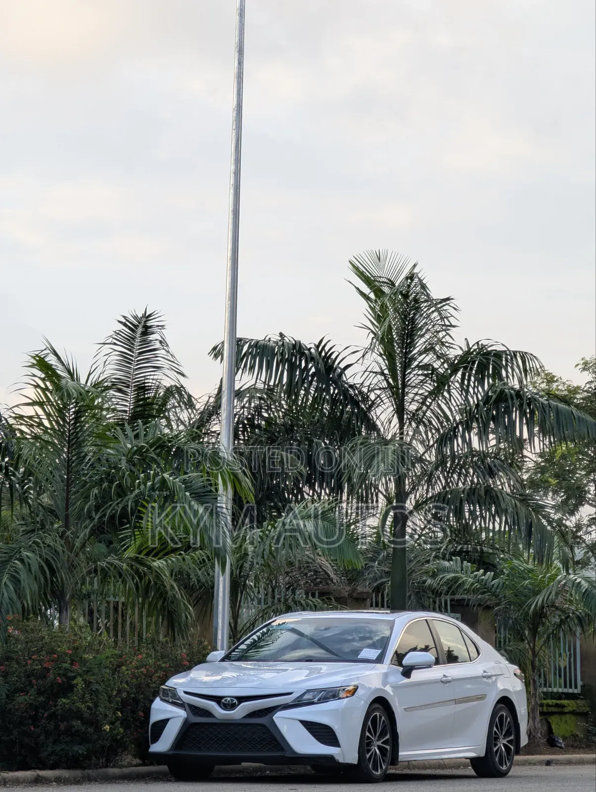 Toyota Camry 2018 White