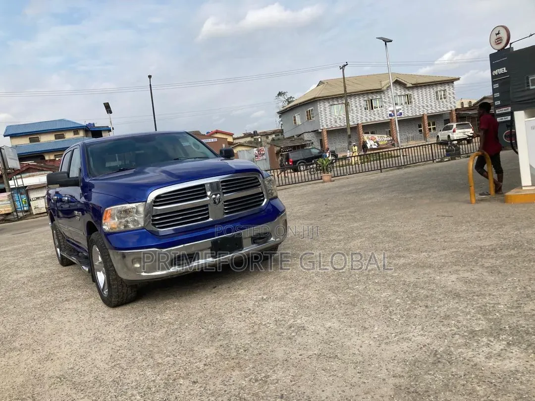 RAM 1500 2017 Blue