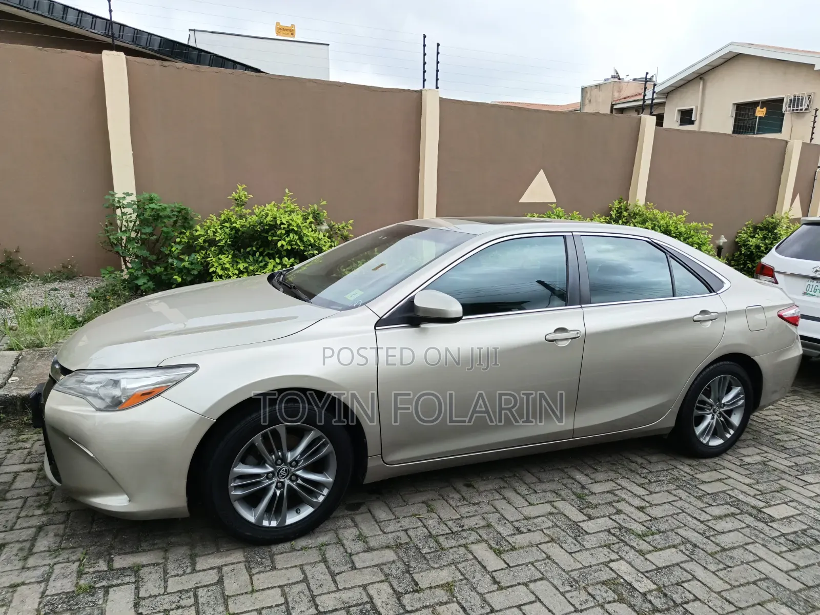Toyota Camry 2015 Gold
