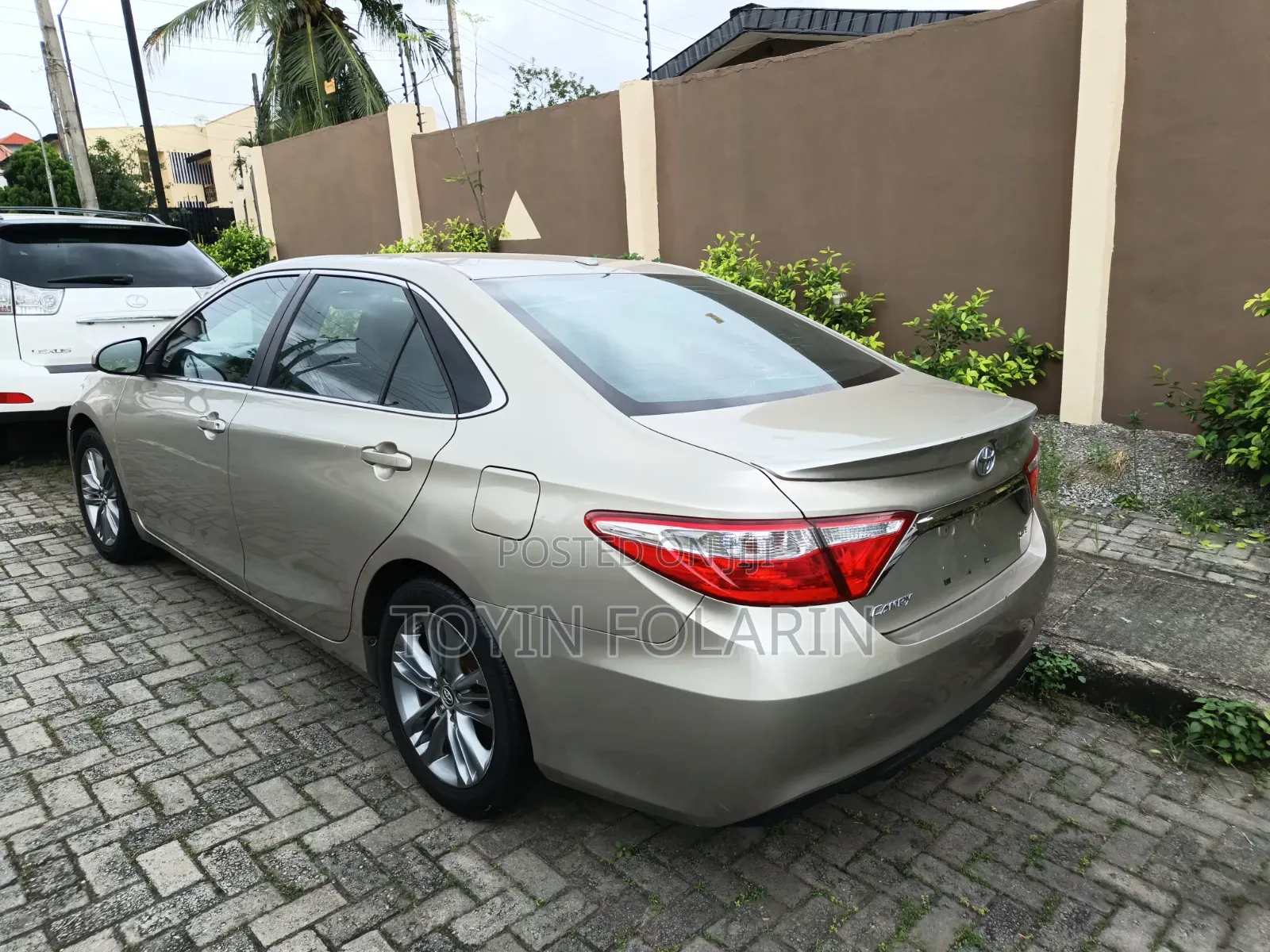 Toyota Camry 2015 Gold