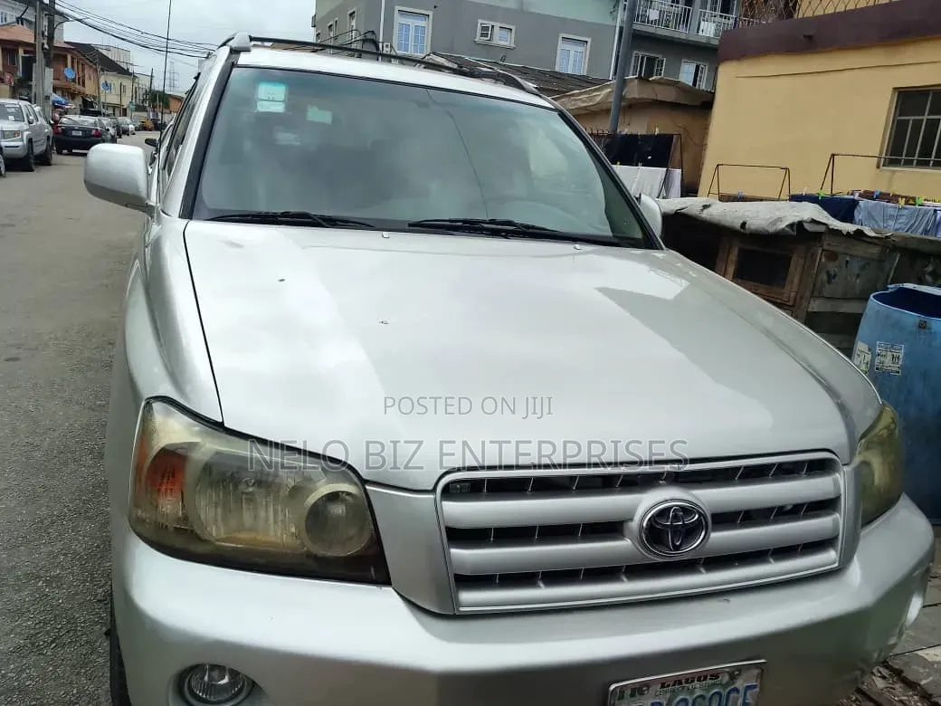 Toyota Highlander 2004 Silver