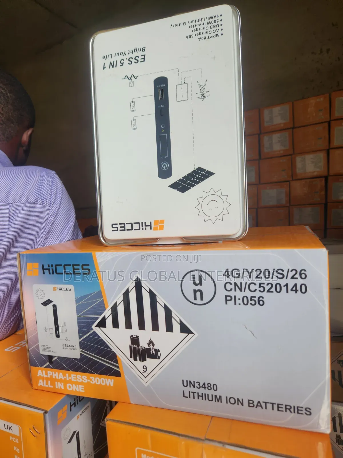 HICCES Solar Generator 1kwh Battery Capacity _ 300W
