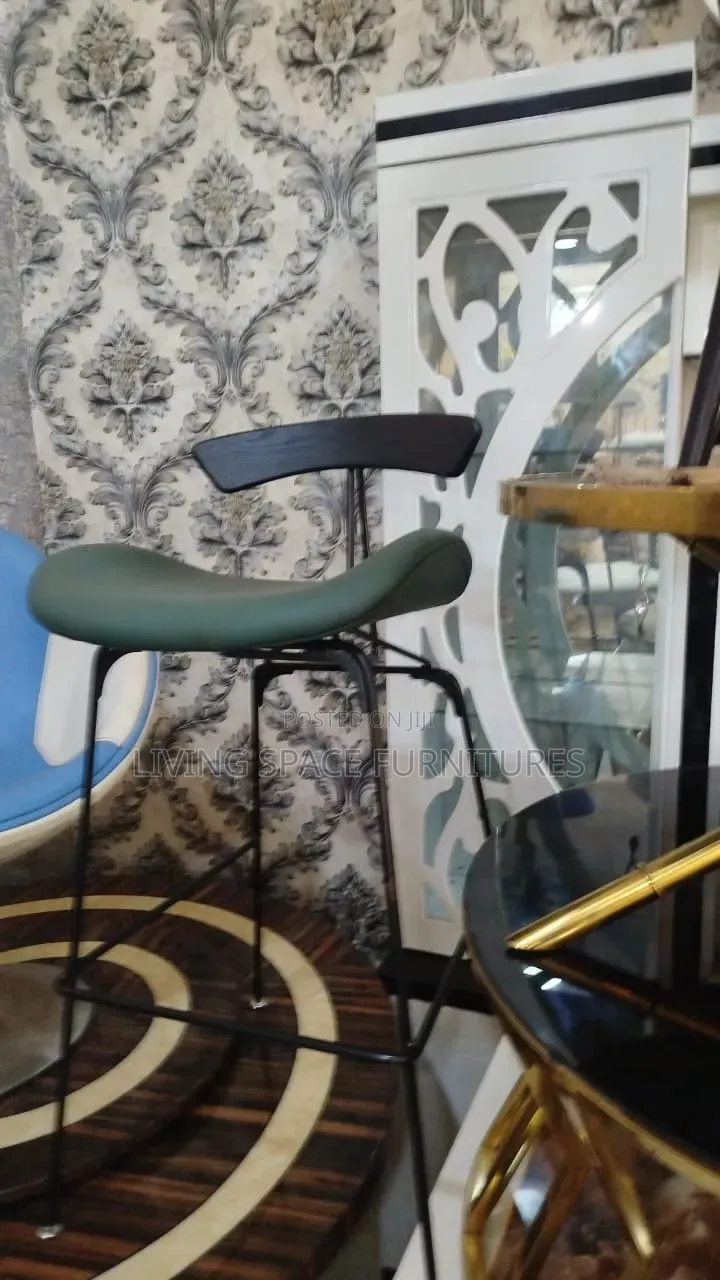Exquisite Modern Bar Stools