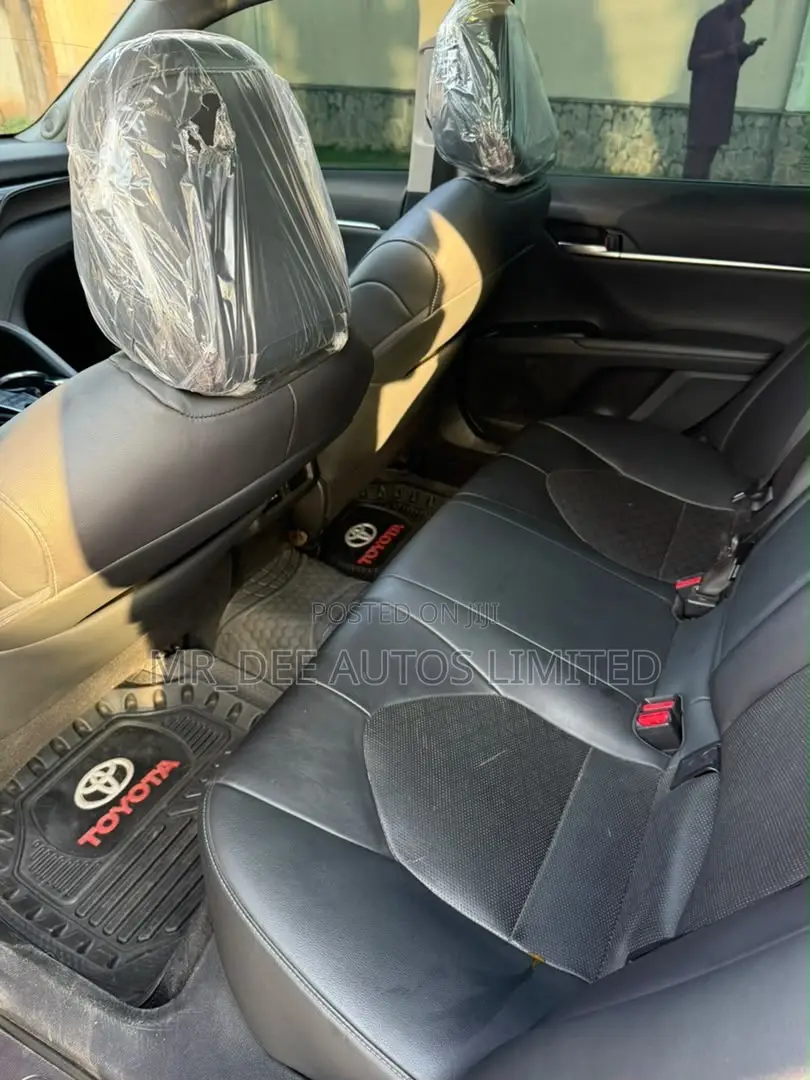 Toyota Camry XSE FWD 2020 Red