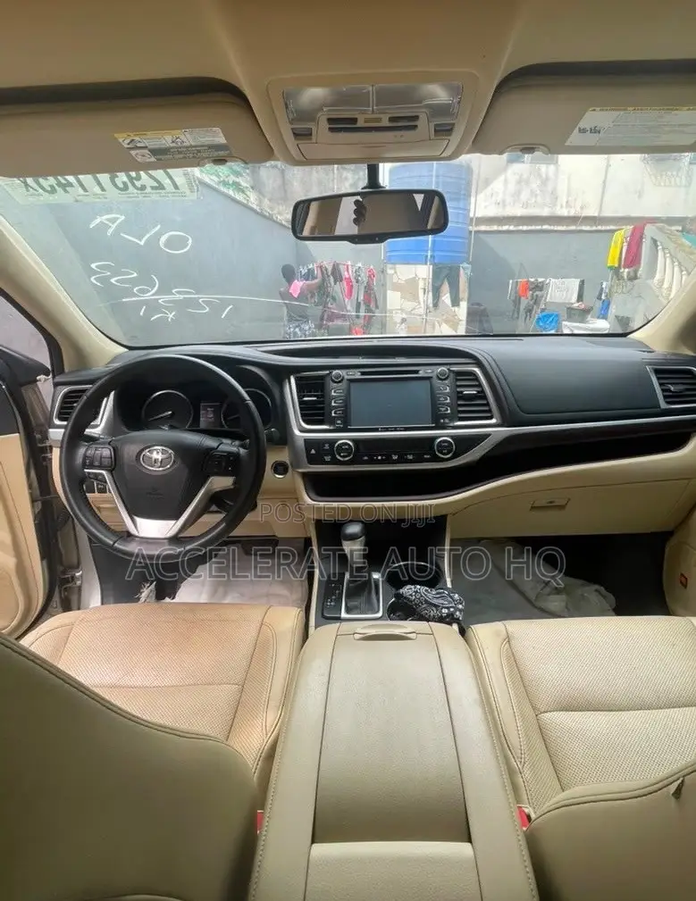 Toyota Highlander Limited V6 4x4 (3.5L 6cyl 6A) 2016 Gray