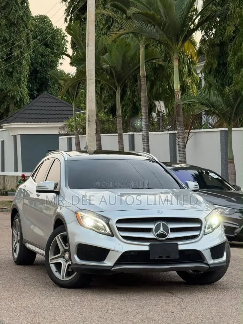 Mercedes-Benz GLA 250 2015 Silver
