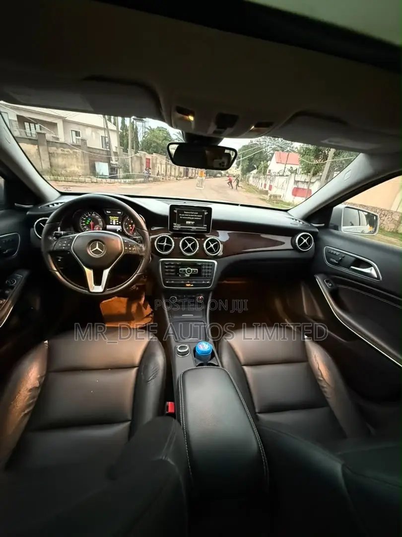 Mercedes-Benz GLA 250 2015 Silver