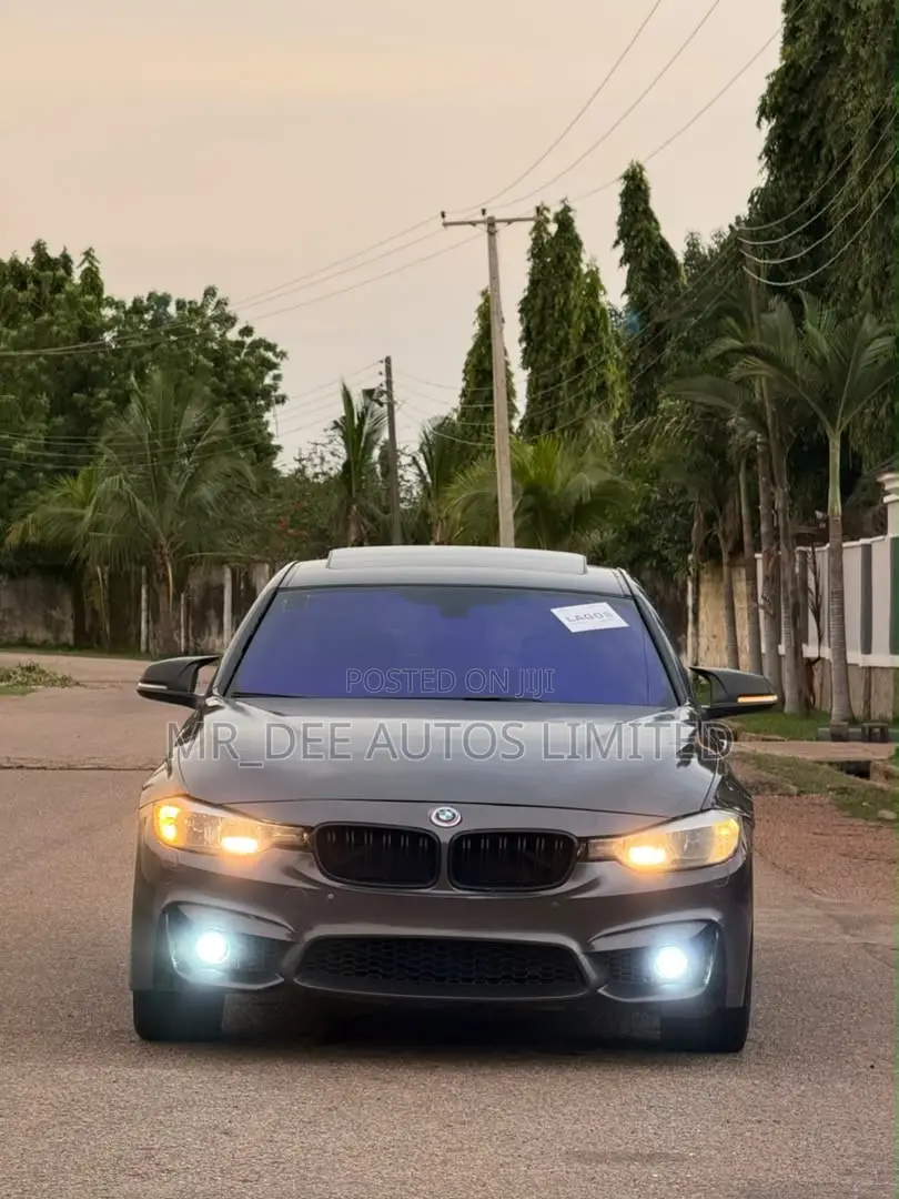BMW 328i 2013 Brown