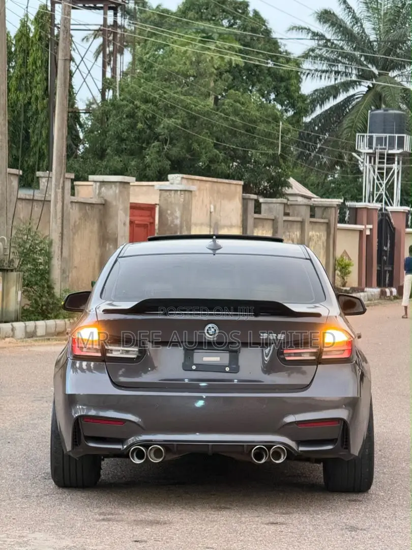 BMW 328i 2013 Brown