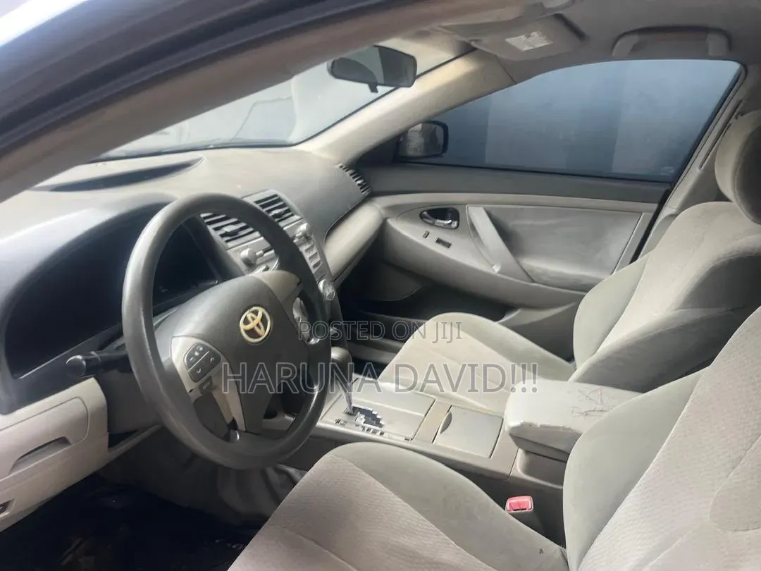 Toyota Camry 2010 Gray