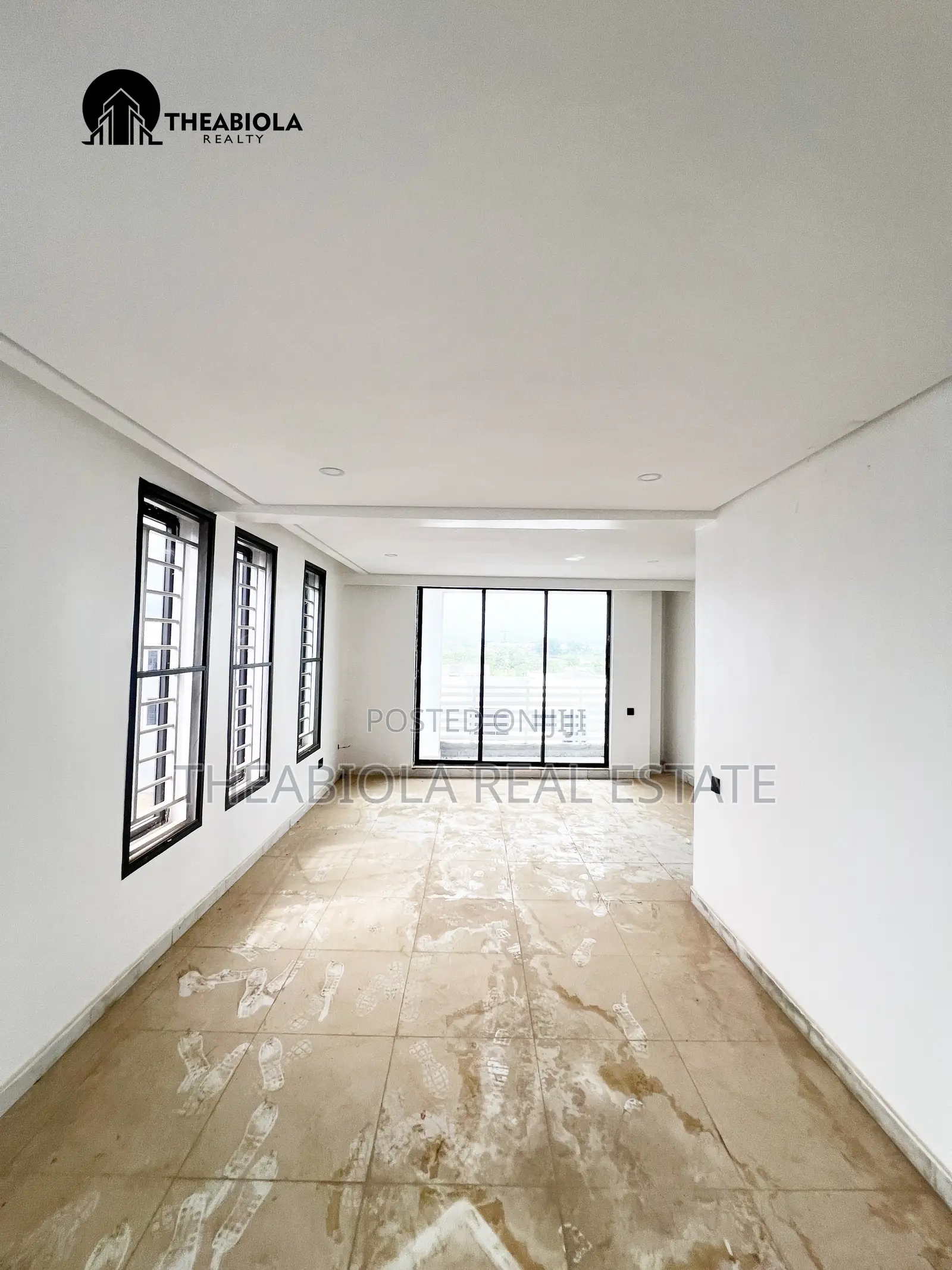 5bdrm Townhouse/Terrace in Jabi Extension, for sale