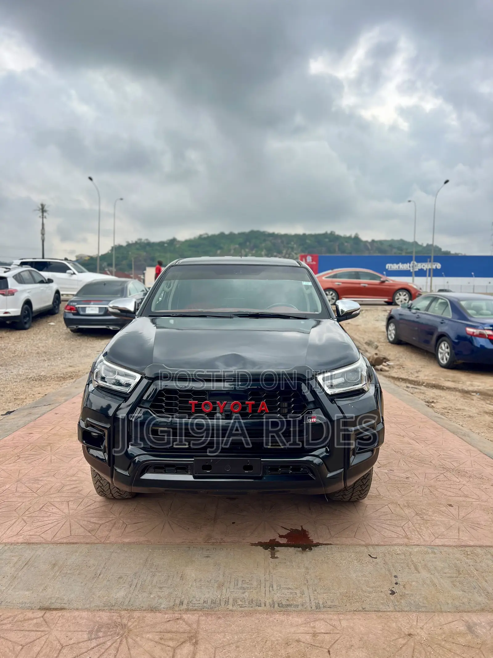 Toyota Hilux 2014 Black