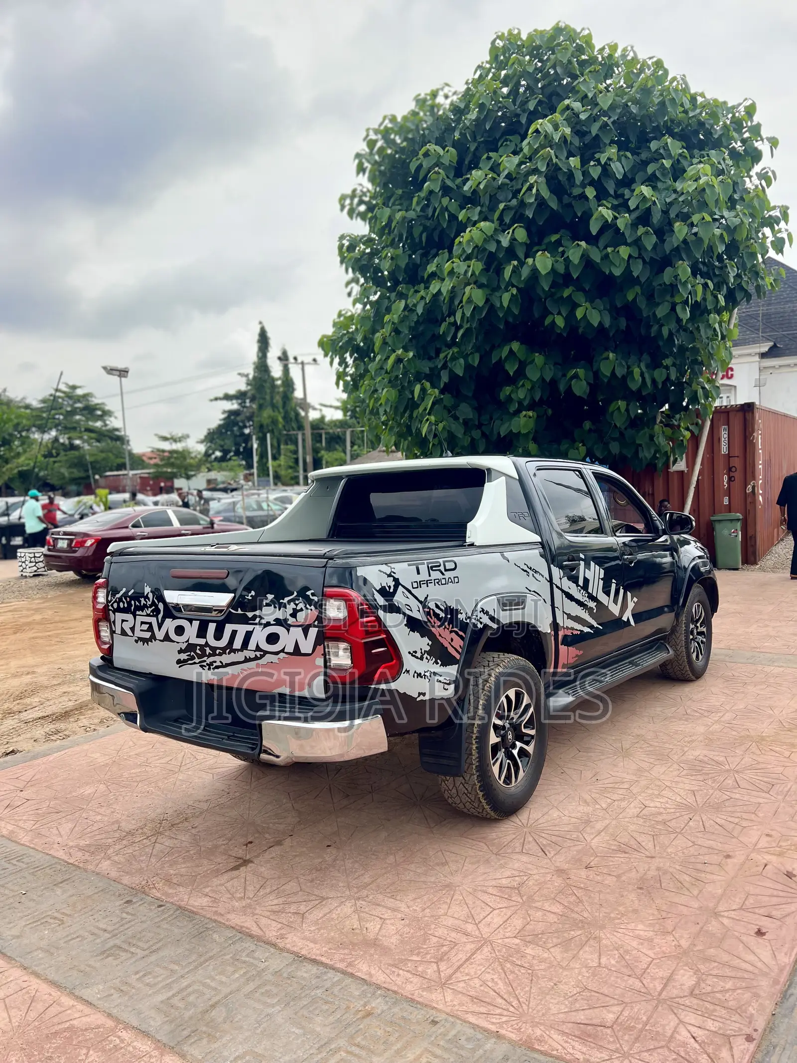 Toyota Hilux 2014 Black