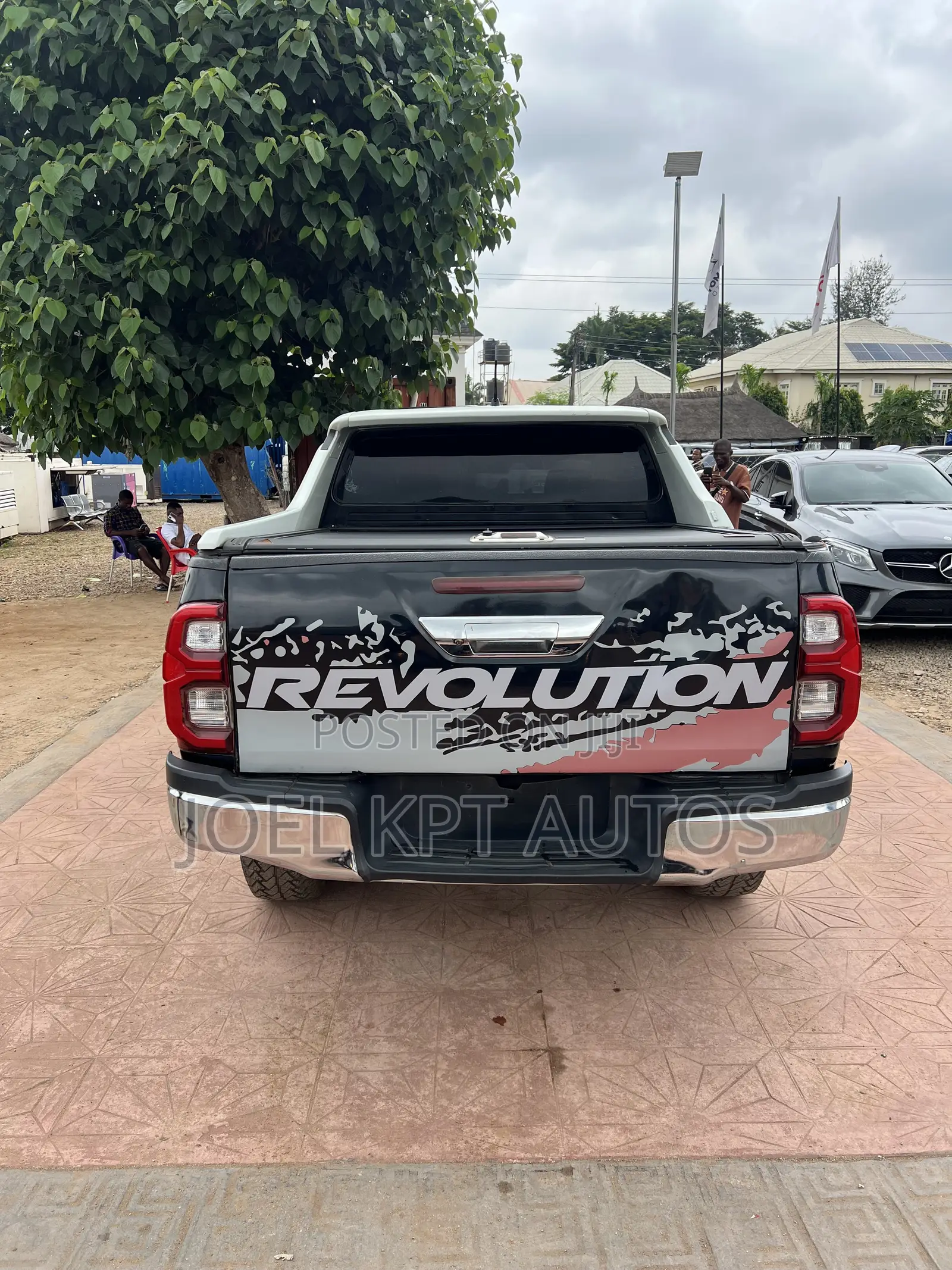 Toyota Hilux 2014 Black
