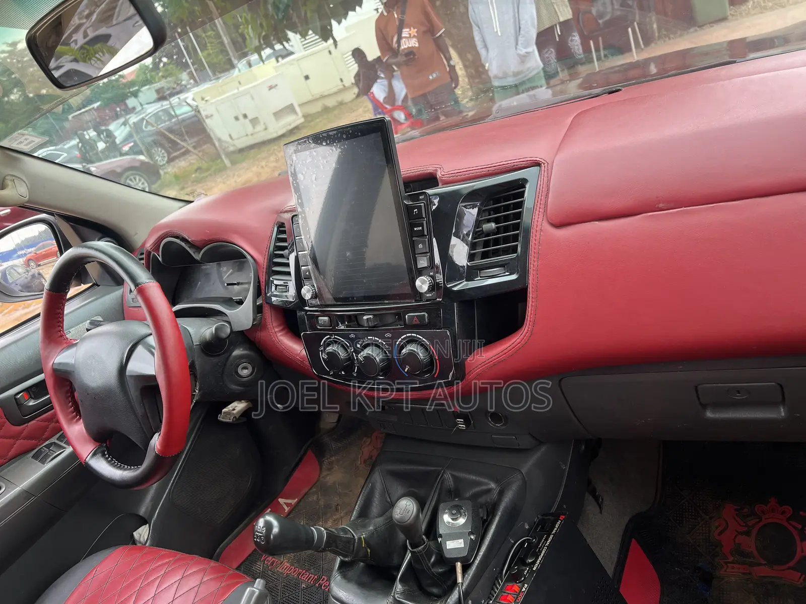 Toyota Hilux 2014 Black