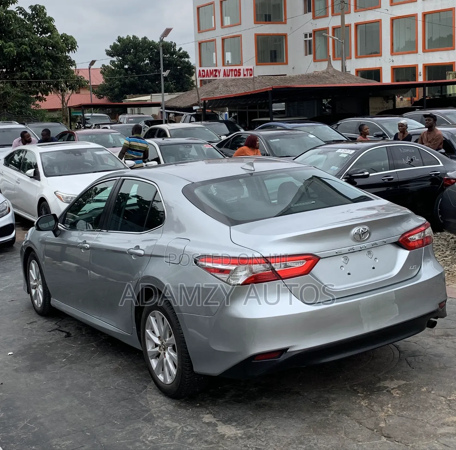 Toyota Camry 2019 Silver