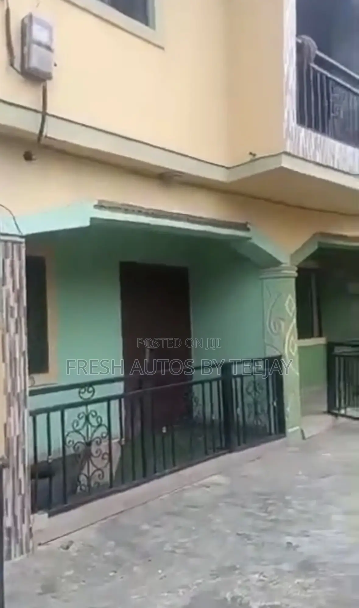 2bdrm Block of Flats in Olowora Omole Phase2 for rent