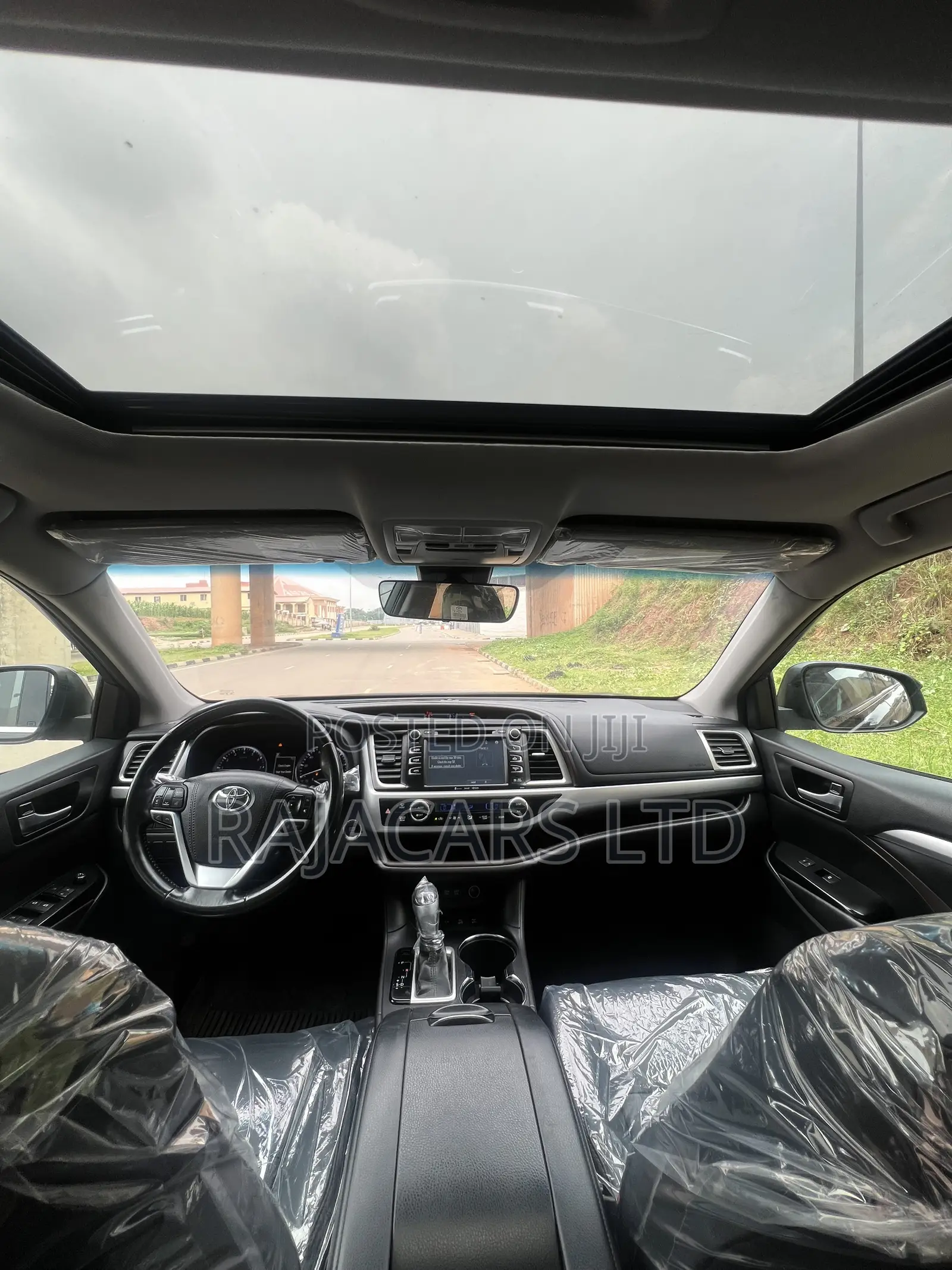 Toyota Highlander XLE 4x2 V6 (3.5L 6cyl 8A) 2018 Black