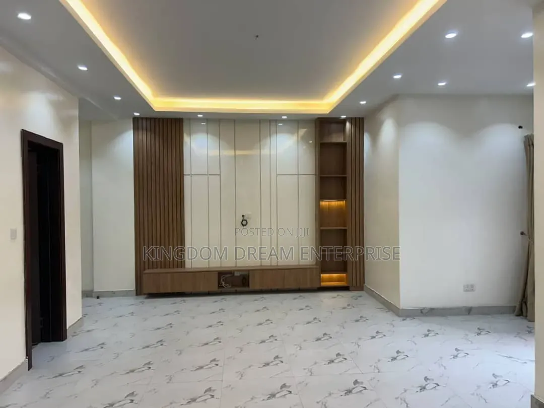 3bdrm Apartment in Ikate Lekki Lagos for rent