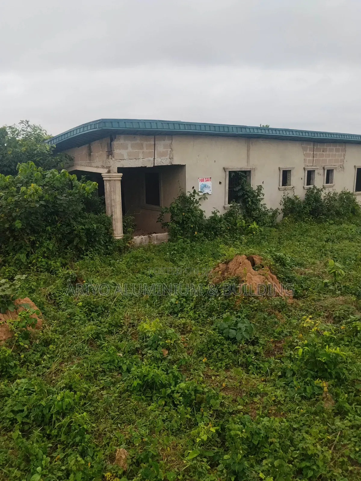 3bdrm Block of Flats in Ado-Odo/Ota for Sale