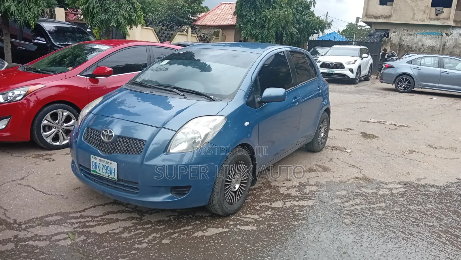 Toyota Yaris 2010 Blue