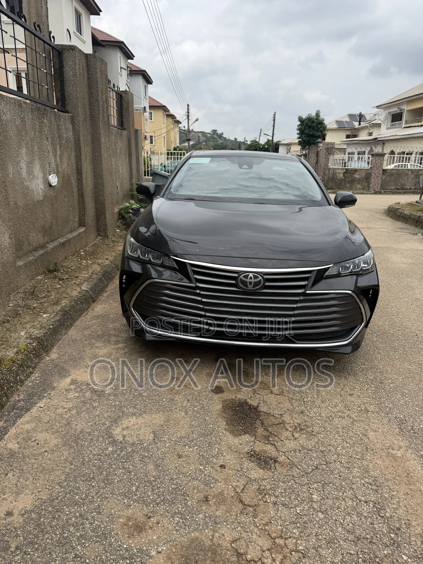 Toyota Avalon XLE FWD Sedan (3.5L V6 8A) 2019 Black