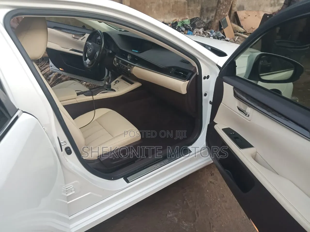 Lexus ES 2016 White