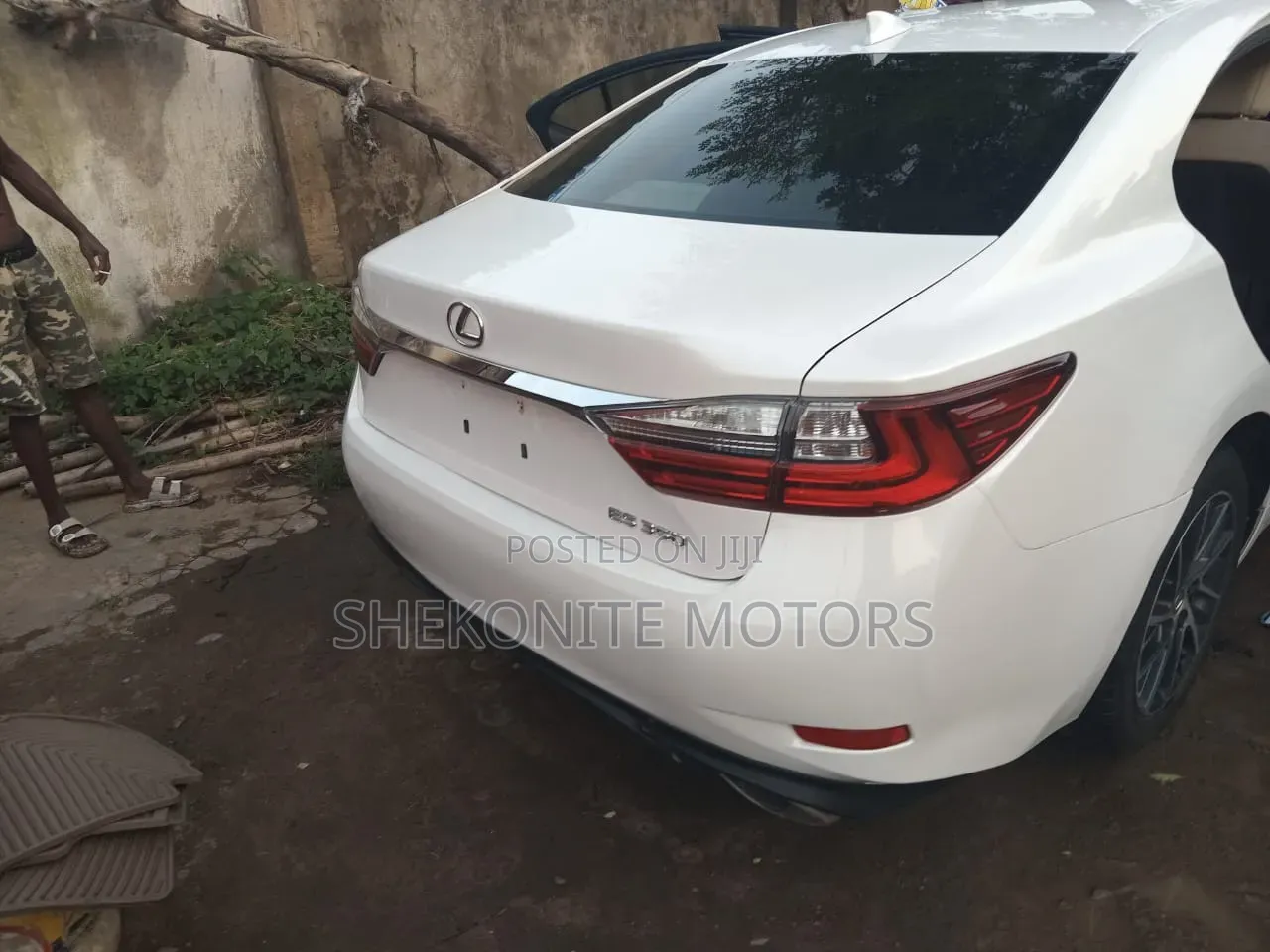 Lexus ES 2016 White