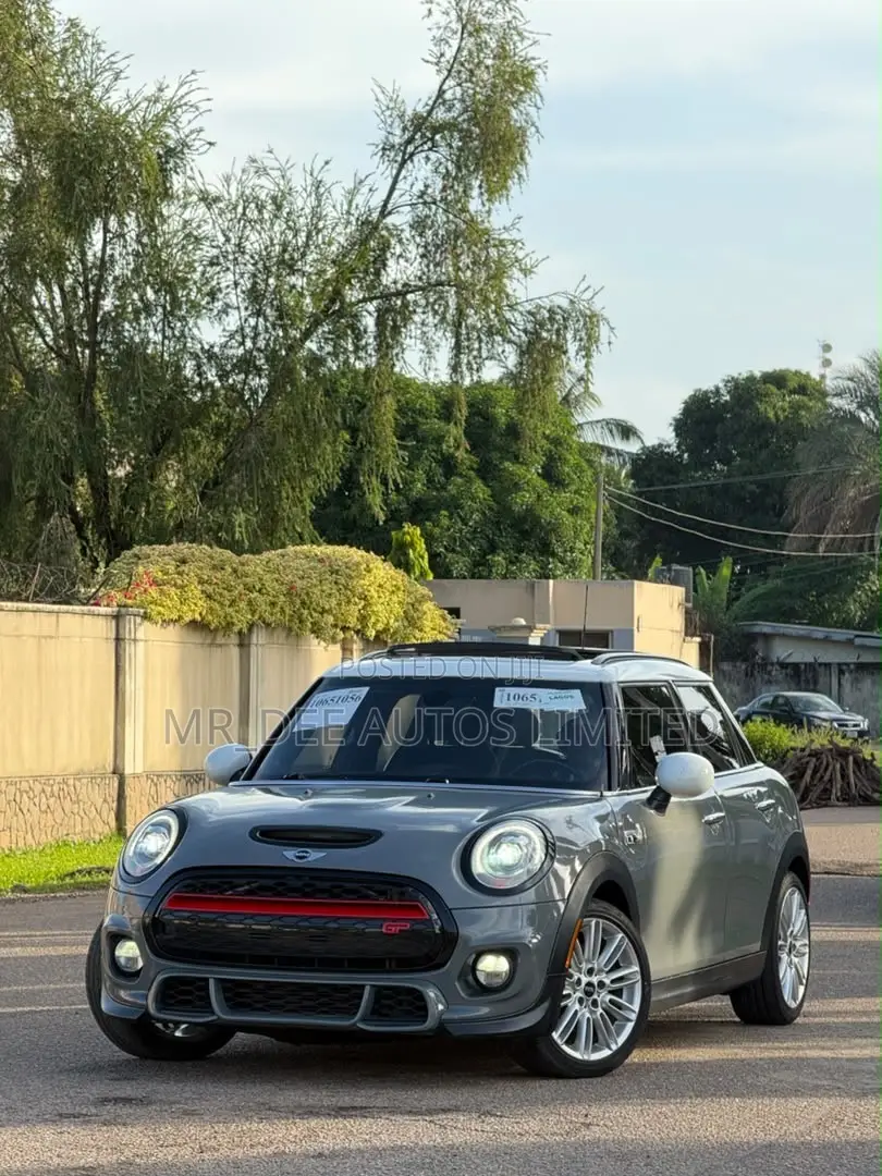Mini Cooper 2018 Gray