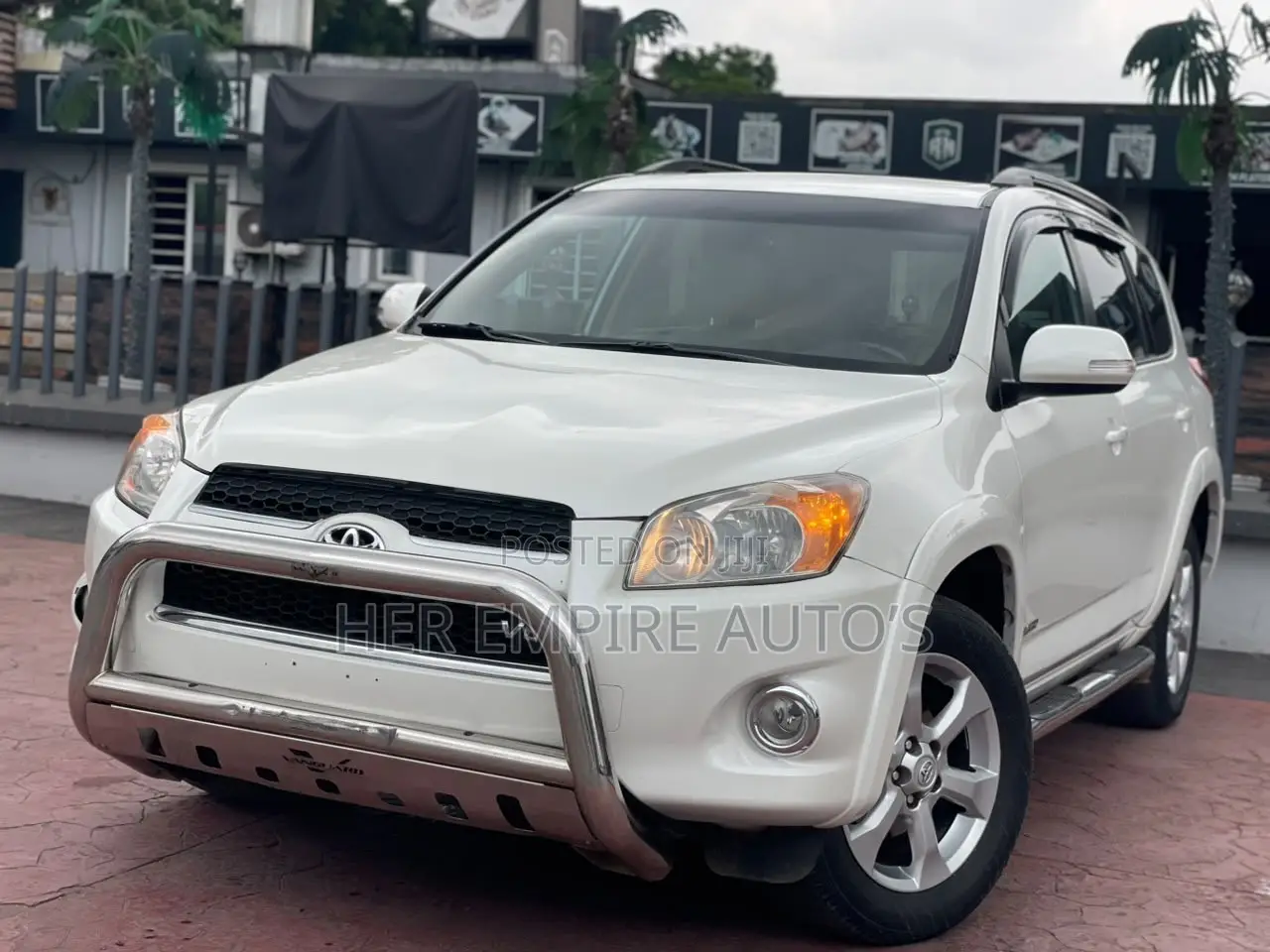 Toyota RAV4 2010 White