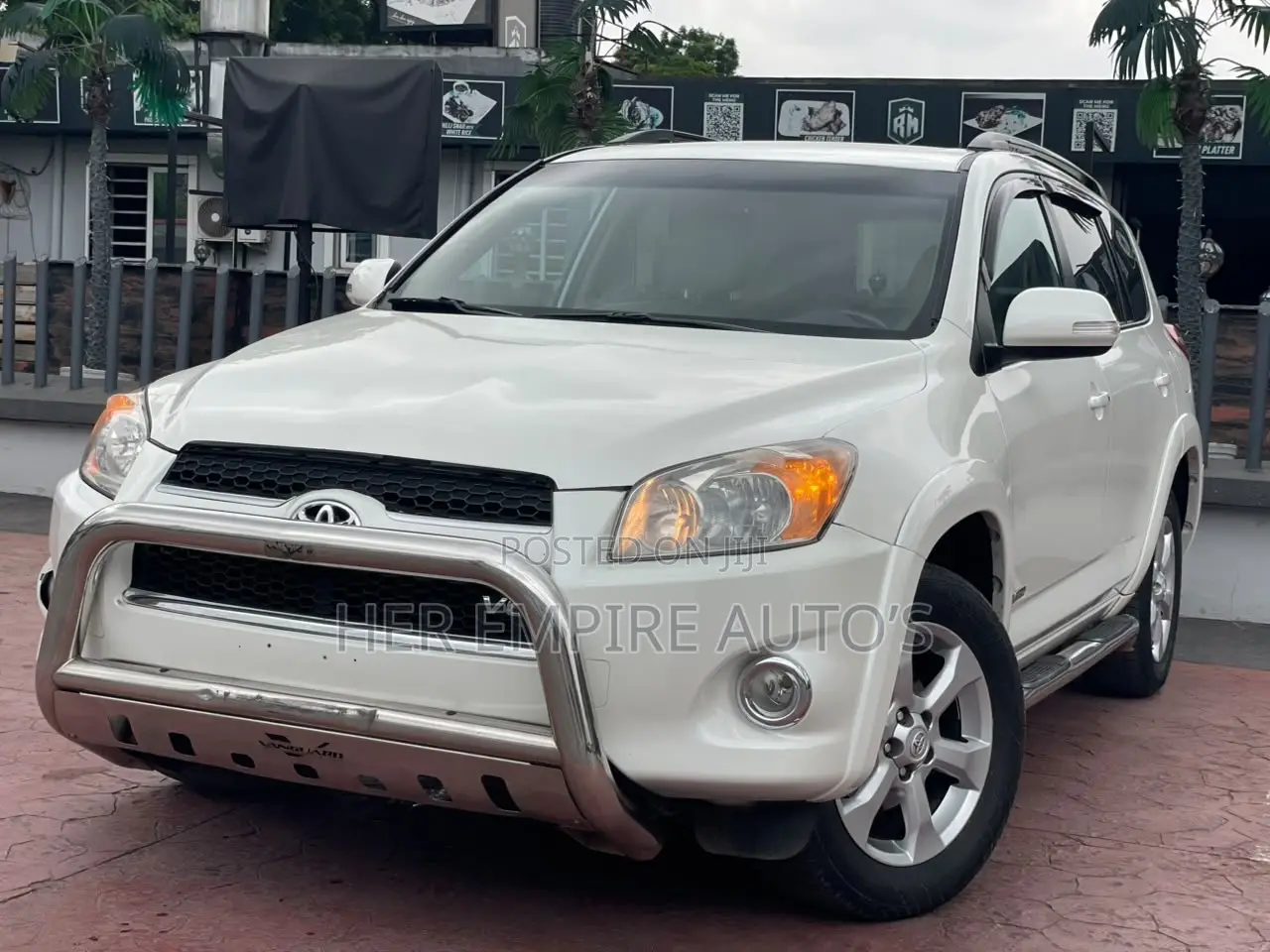 Toyota RAV4 2010 White
