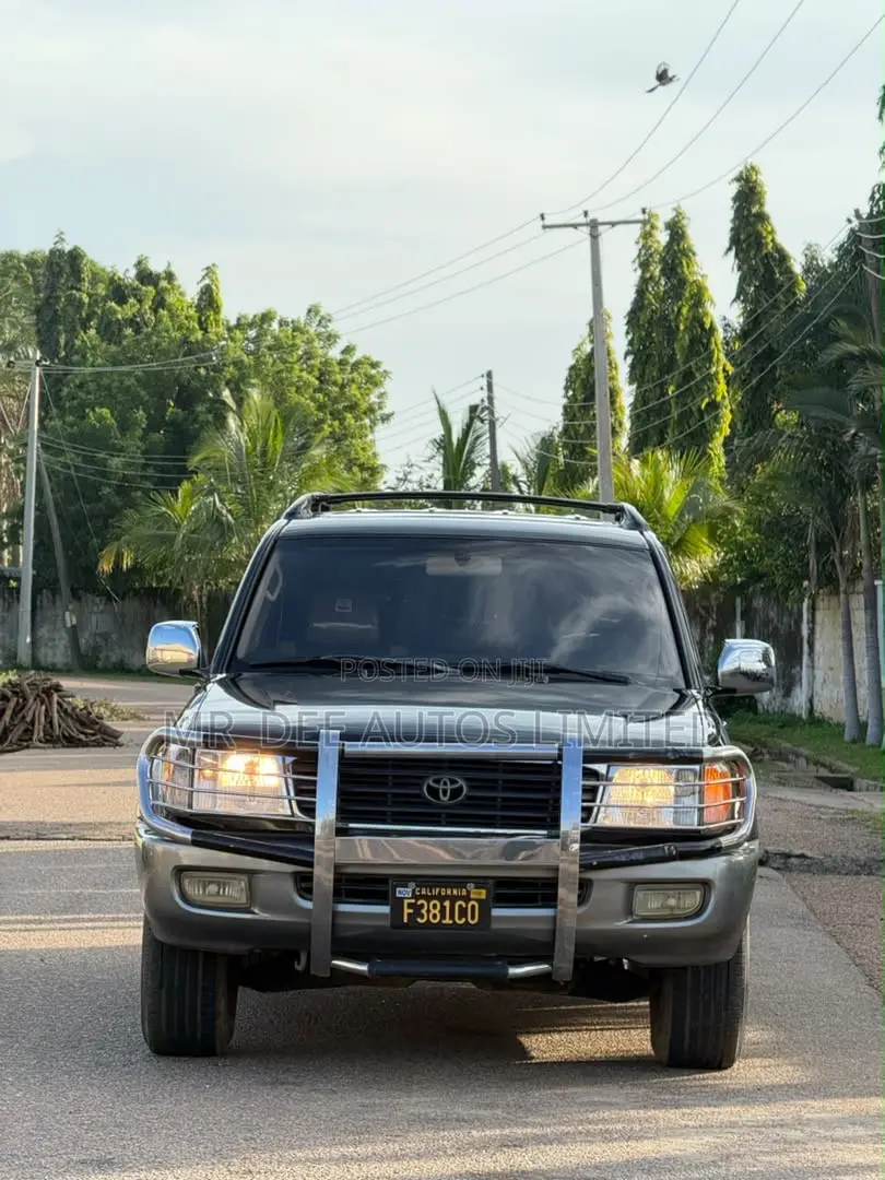 Toyota Land Cruiser 2000 Brown