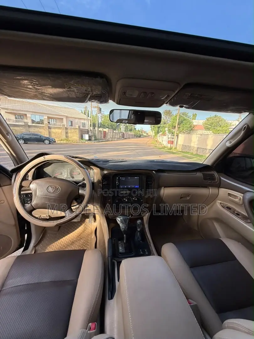 Toyota Land Cruiser 2000 Brown