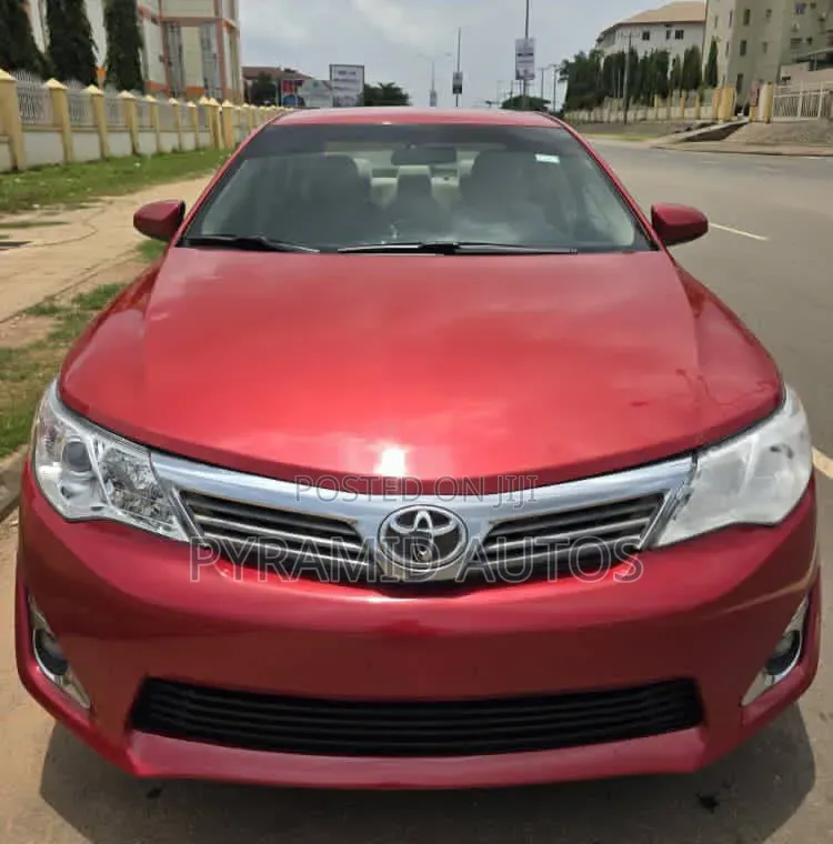 Toyota Camry 2013 Maroon